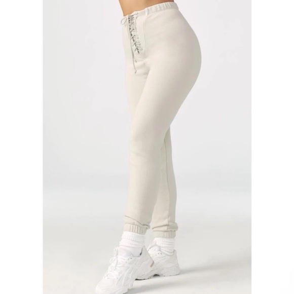 LIKE🆕 S/M JOAH BROWN SAHARA LACE-UP JOGGERS NWT SAHARA CROPPED SWEATSHIRT AVAIL - Picture 1 of 3